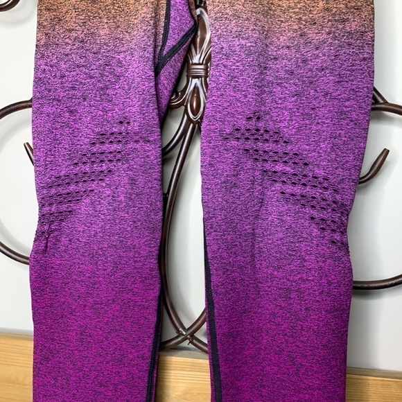Beachbody Ombré seamless high rise capris - Picture 8 of 9